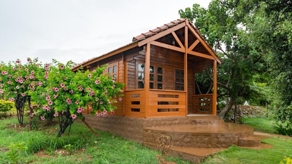 Hotel Leo Woods Hampi River View Exterior foto